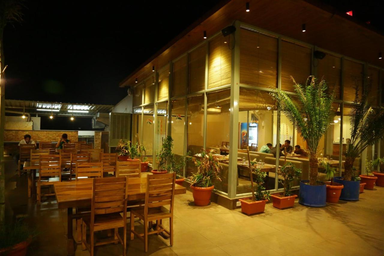 The Jawai Gateway Hotel Sheoganj Buitenkant foto